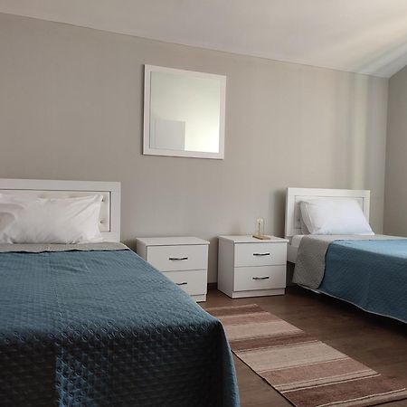 Rooms Xani Tirana Esterno foto